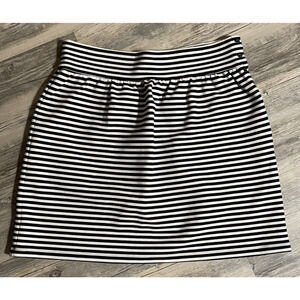 Joe Fresh Striped Skirt Knee Length Party Cute Size 16 Black White Work Women’s